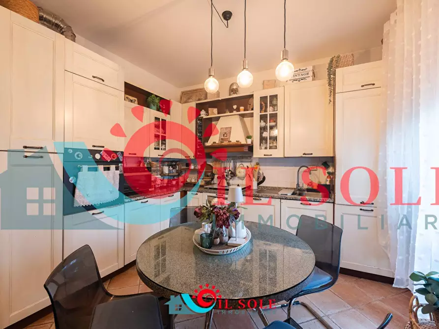 Immagine 4 di Appartamento in vendita  a Pisa