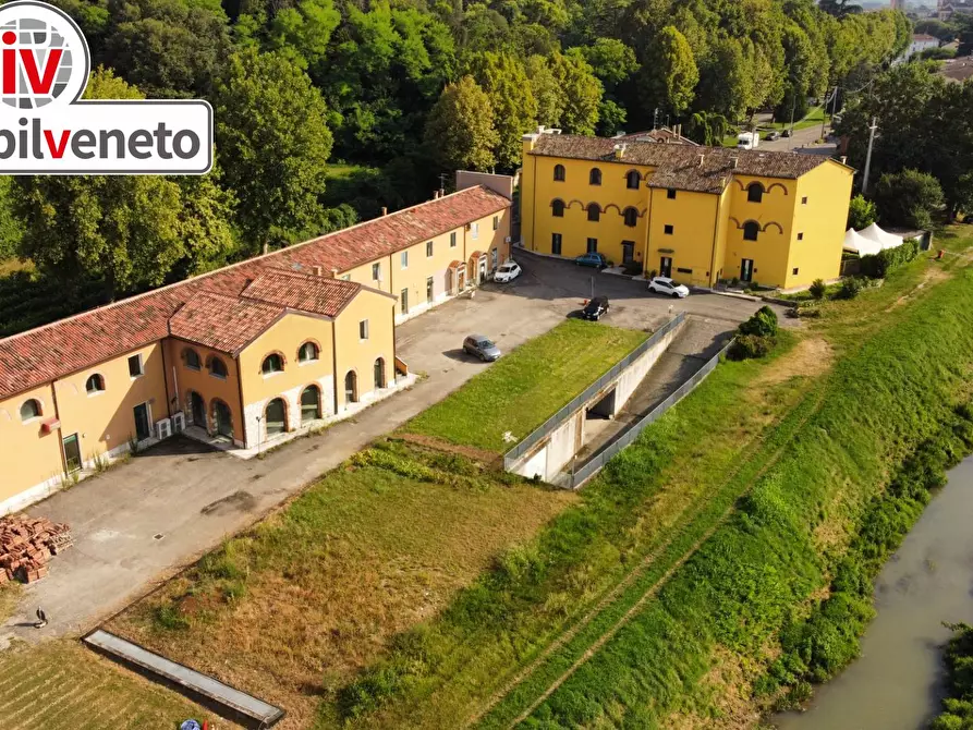 Immagine 1 di Residence in vendita  in VIA ROMA a Lonigo