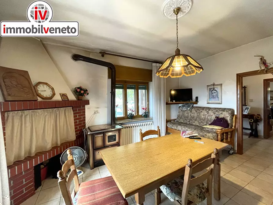 Immagine 12 di Villetta a schiera in vendita  in VIA ROMA a Alonte