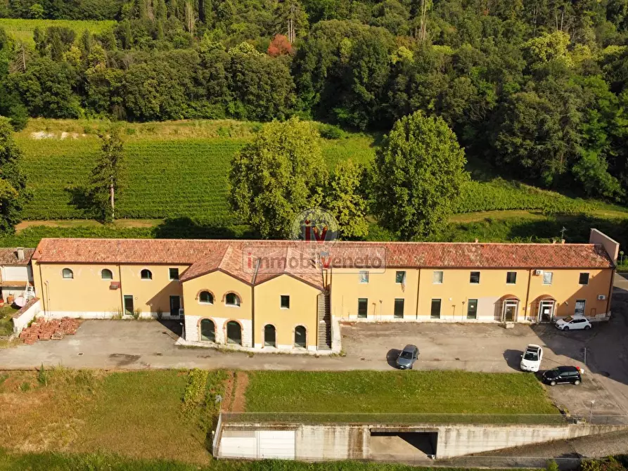 Immagine 1 di Residence in vendita  in VIA ROMA a Lonigo