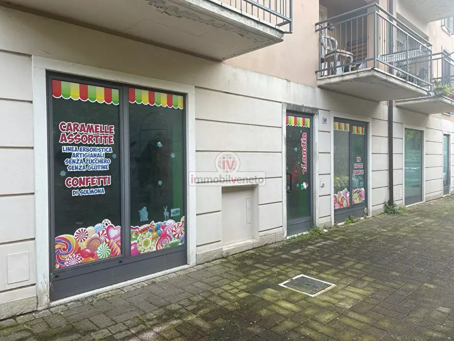 Immagine 1 di Attività commerciale in vendita  in VIA ROMA a Lonigo