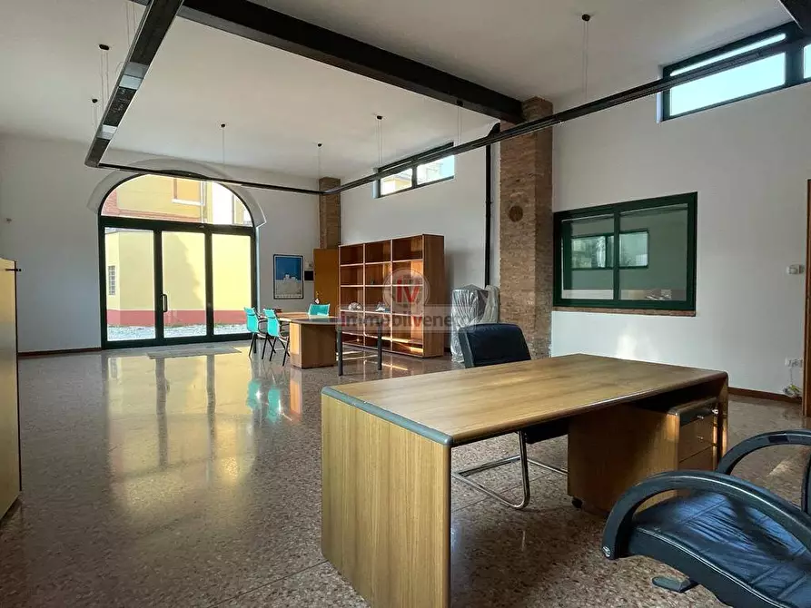 Immagine 4 di Attività commerciale in affitto  in VIA ROMA a Montebello Vicentino