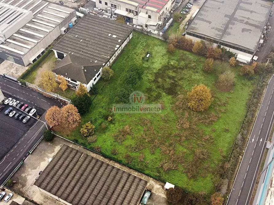 Immagine 3 di Capannone industriale in vendita  in VIA ROMA a Lonigo