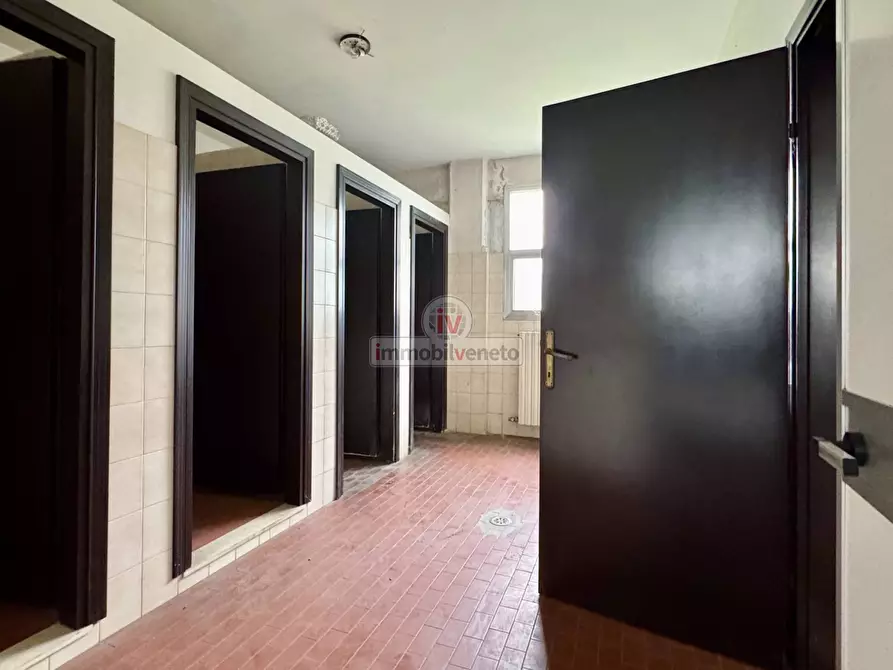 Immagine 25 di Capannone industriale in vendita  in VIA ROMA a Lonigo