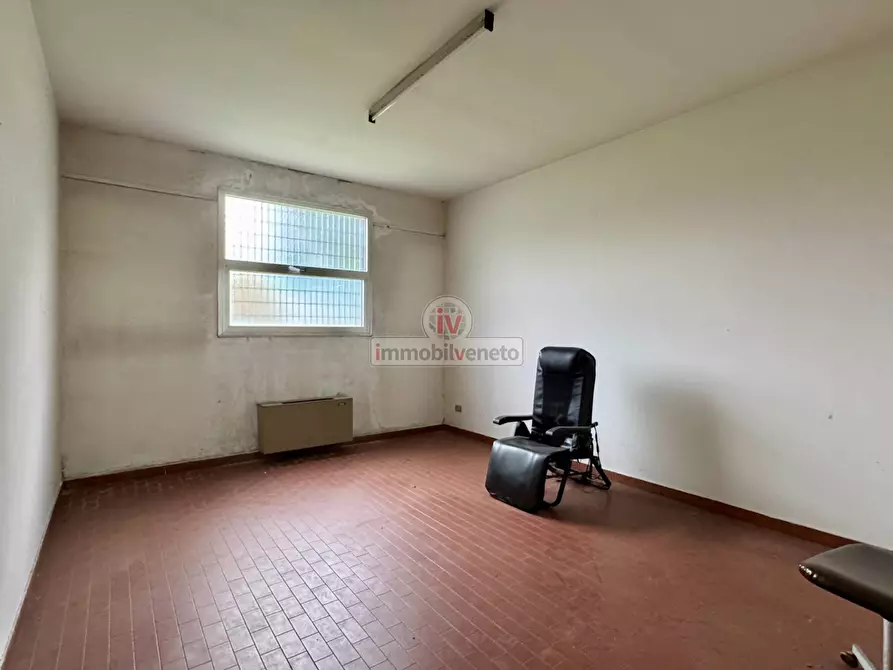 Immagine 26 di Capannone industriale in vendita  in VIA ROMA a Lonigo