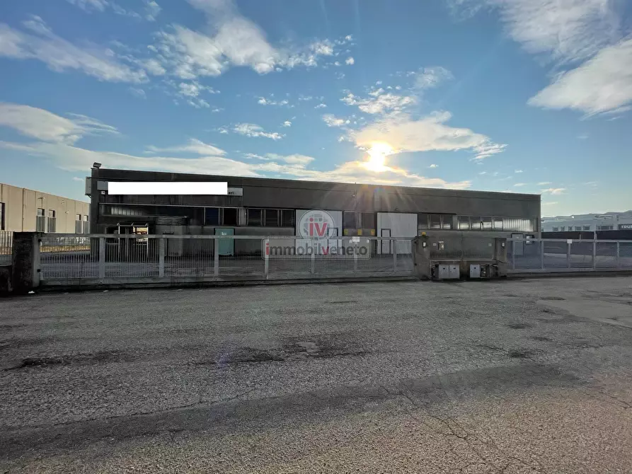 Immagine 12 di Capannone industriale in vendita  in VIA ROMA a Lonigo