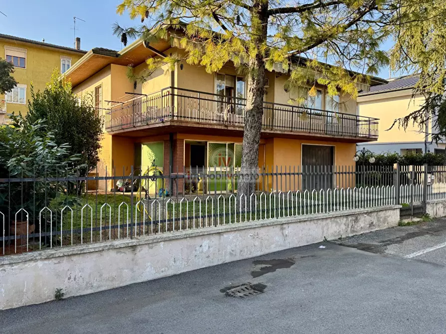 Immagine 2 di Casa indipendente in vendita  in VIA ROMA a Lonigo