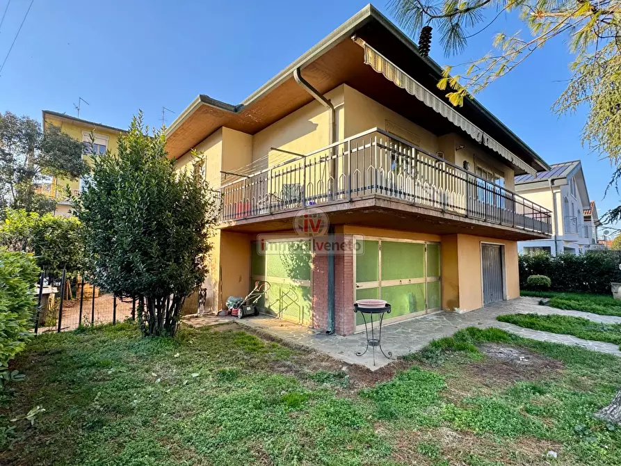 Immagine 7 di Casa indipendente in vendita  in VIA ROMA a Lonigo