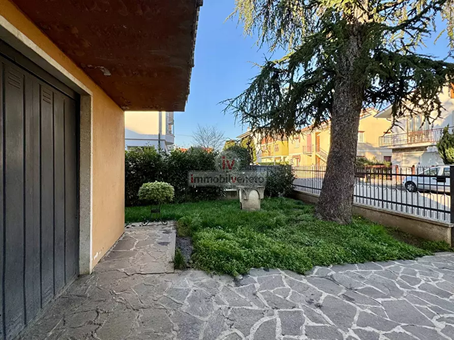 Immagine 8 di Casa indipendente in vendita  in VIA ROMA a Lonigo