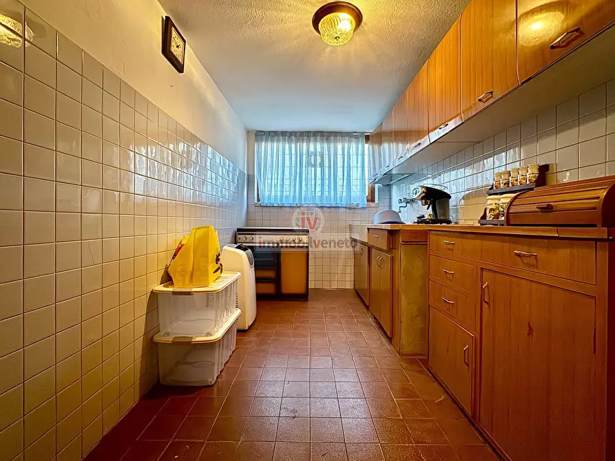 Immagine 18 di Casa indipendente in vendita  in VIA ROMA a Lonigo