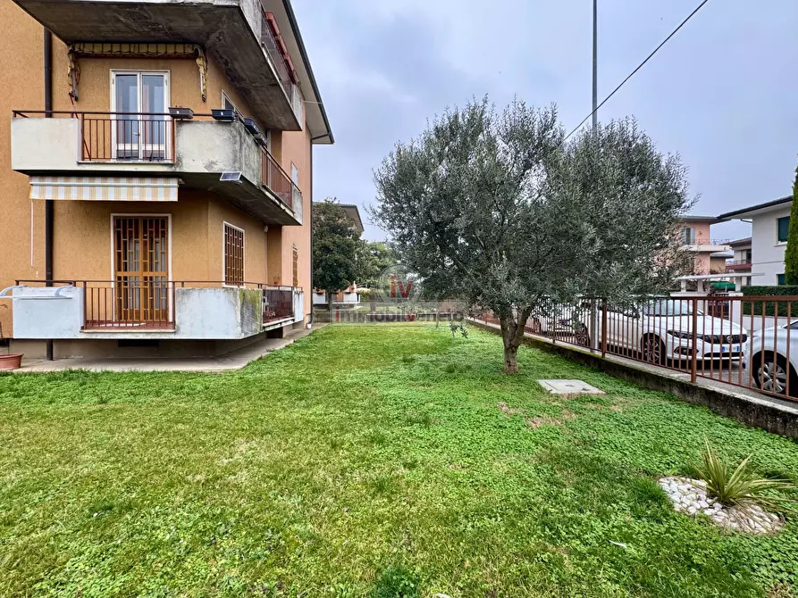 Immagine 22 di Appartamento in vendita  in VIA ROMA a Lonigo