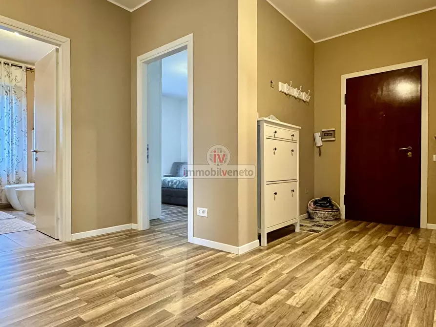 Immagine 4 di Appartamento in vendita  in VIA ROMA a Lonigo