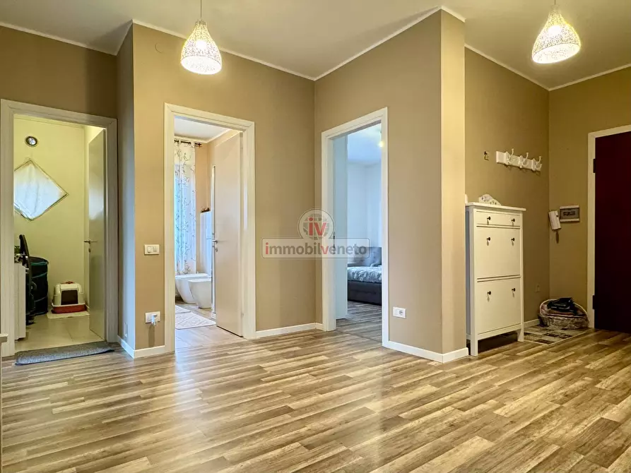 Immagine 5 di Appartamento in vendita  in VIA ROMA a Lonigo