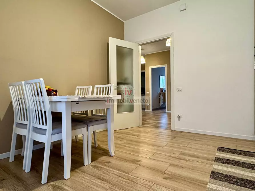 Immagine 8 di Appartamento in vendita  in VIA ROMA a Lonigo