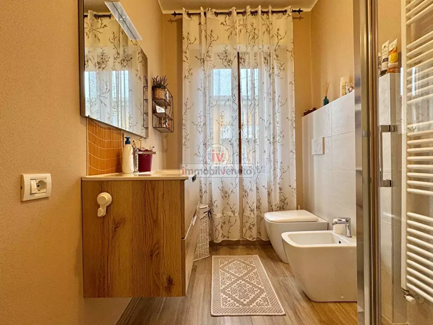 Immagine 18 di Appartamento in vendita  in VIA ROMA a Lonigo