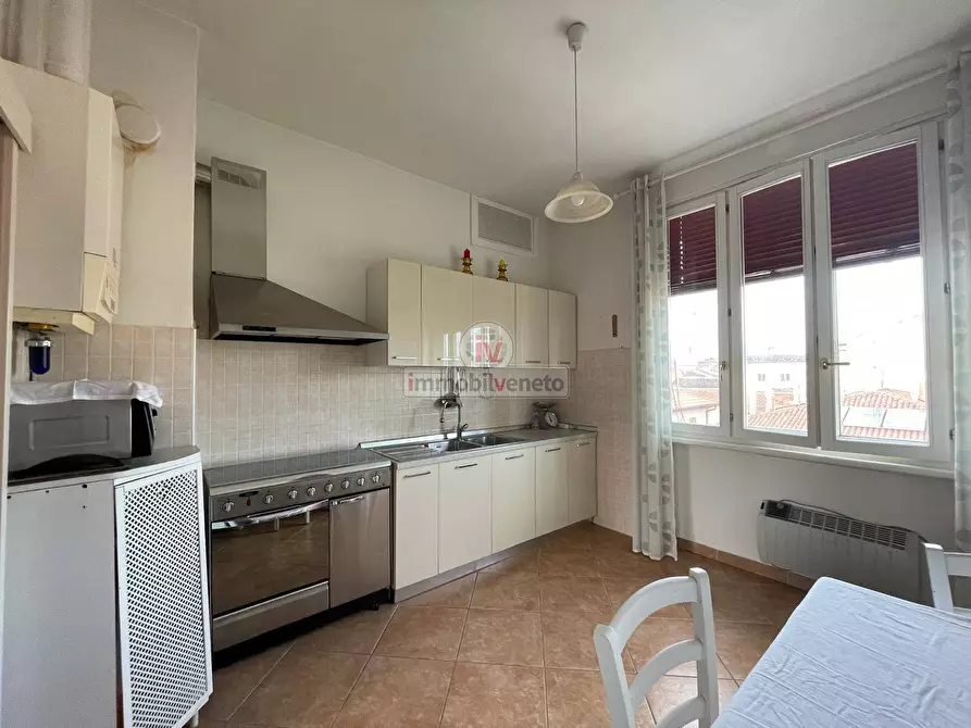 Immagine 8 di Appartamento in vendita  in VIA ROMA a Lonigo