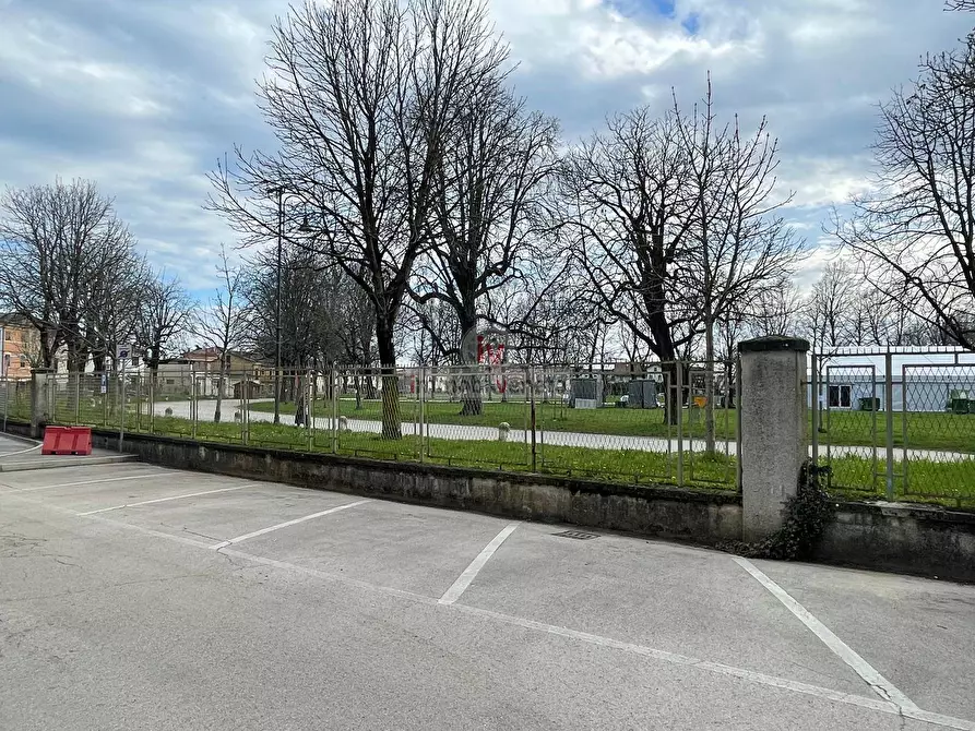 Immagine 18 di Appartamento in vendita  in VIA ROMA a Lonigo