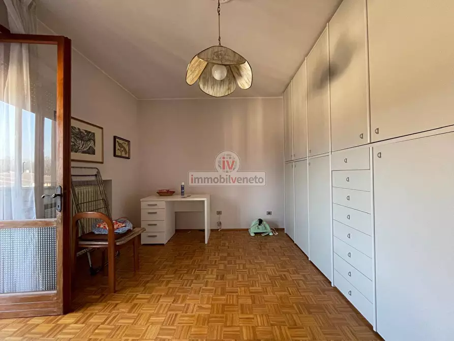Immagine 16 di Appartamento in vendita  in VIA ROMA a Lonigo