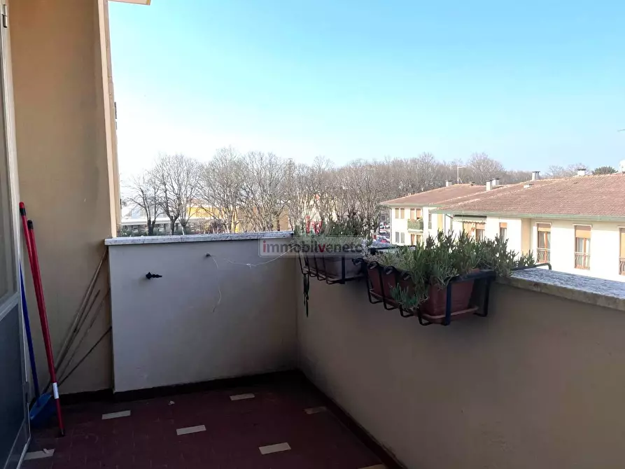 Immagine 18 di Appartamento in vendita  in VIA ROMA a Lonigo