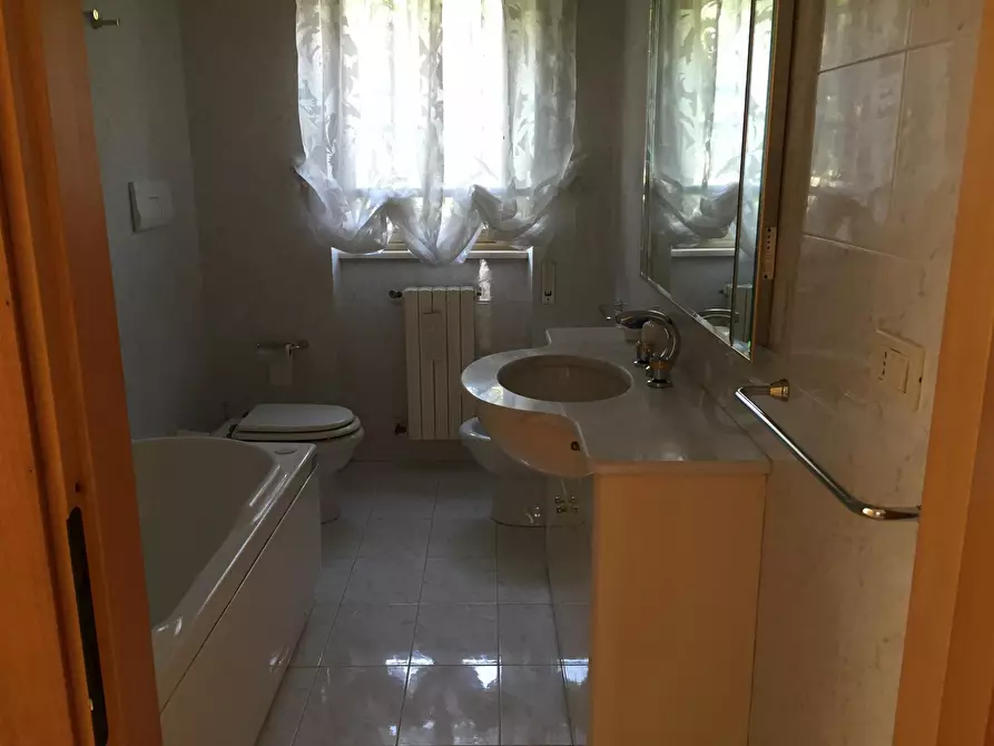 Immagine 12 di Appartamento in vendita  in via Conicella a Vasto