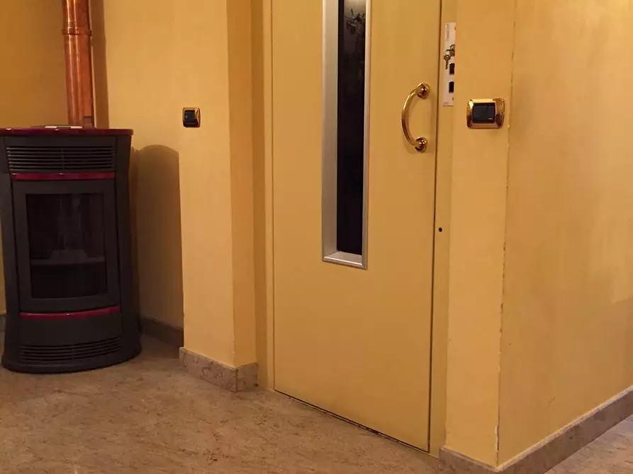 Immagine 17 di Villa in vendita  in VIA SILVIO PELLICO a Vasto