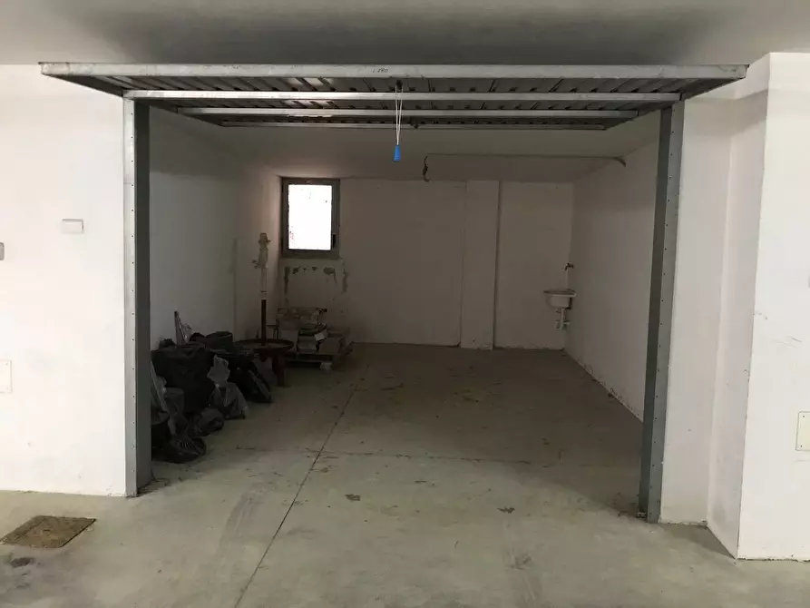 Immagine 15 di Appartamento in vendita  in CORSO MAZZINI a Vasto