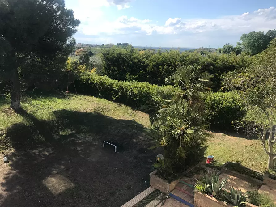 Immagine 12 di Villa in vendita  in Via Luci a Vasto