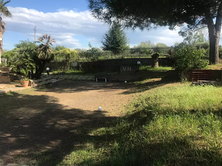 Immagine 19 di Villa in vendita  in Via Luci a Vasto