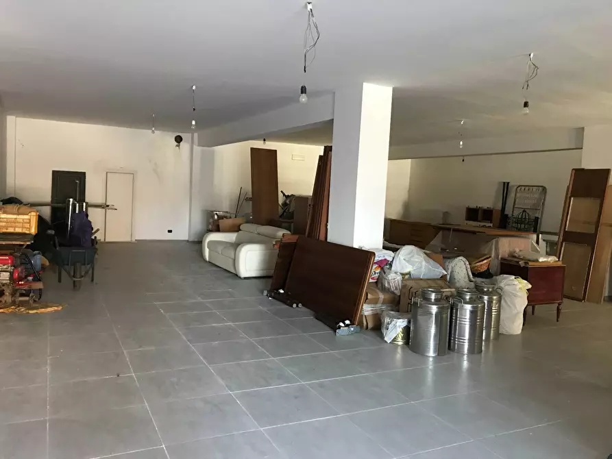 Immagine 5 di Locale commerciale in vendita  in via madonna dell'asilo a Vasto