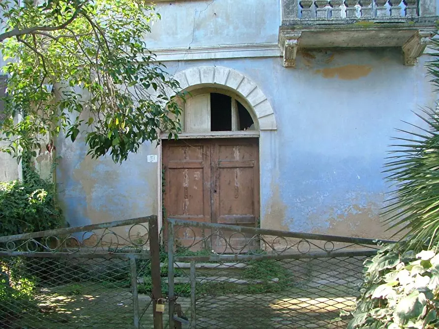 Immagine 4 di Rustico / casale in vendita  in VIA ARAGONA a Vasto