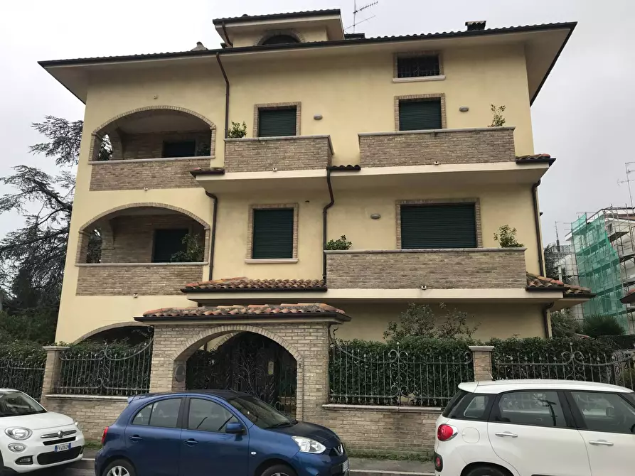 Immagine 2 di Villa in vendita  in VIA SILVIO PELLICO a Vasto