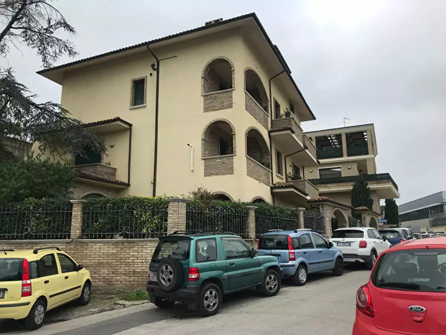 Immagine 3 di Villa in vendita  in VIA SILVIO PELLICO a Vasto