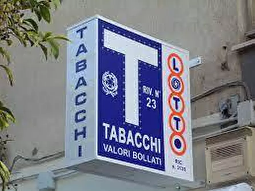 Immagine 2 di Attività commerciale in vendita  in C.SO PLEBISCITO a Vasto