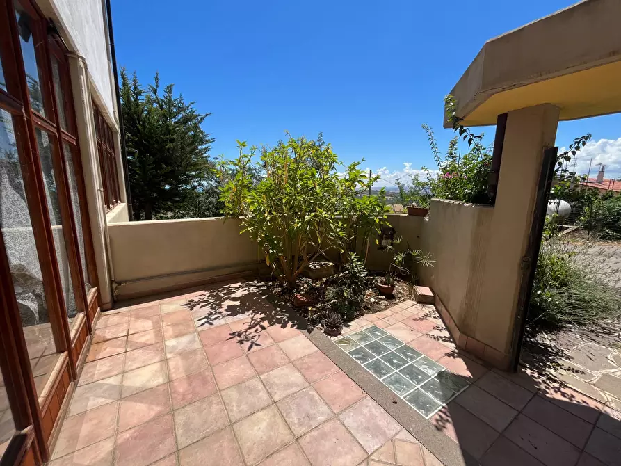 Immagine 21 di Villa in vendita  in VIA CARDONE a Vasto