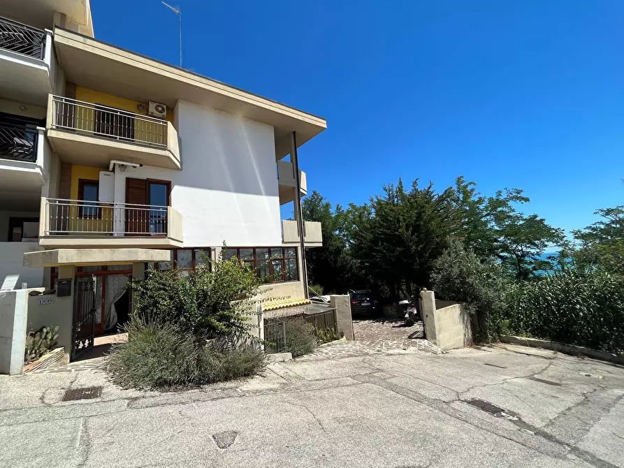 Immagine 2 di Villa in vendita  in VIA CARDONE a Vasto