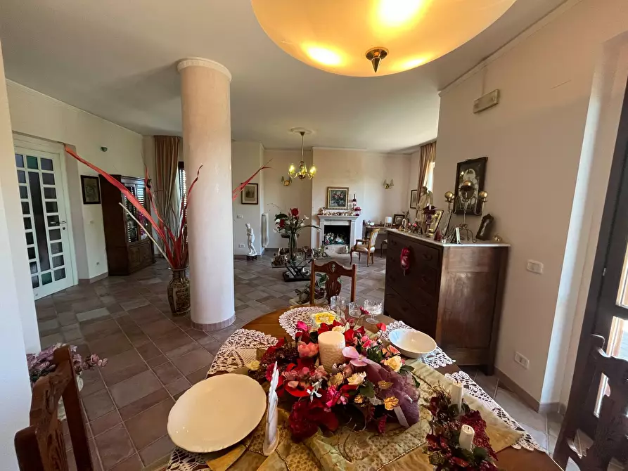 Immagine 29 di Villa in vendita  in VIA CARDONE a Vasto