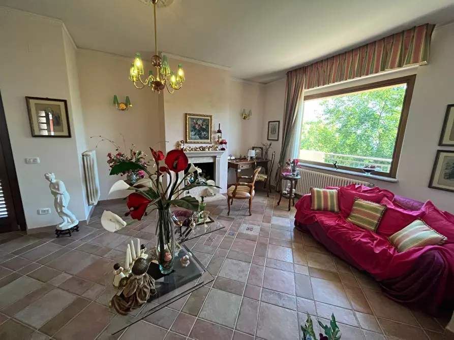 Immagine 4 di Villa in vendita  in VIA CARDONE a Vasto