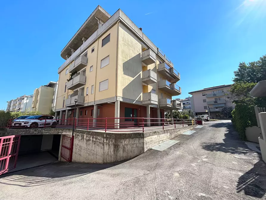 Immagine 10 di Box auto in vendita  in VIA CONTI RICCI a Vasto