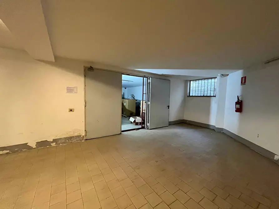 Immagine 6 di Box auto in vendita  in VIA CONTI RICCI a Vasto