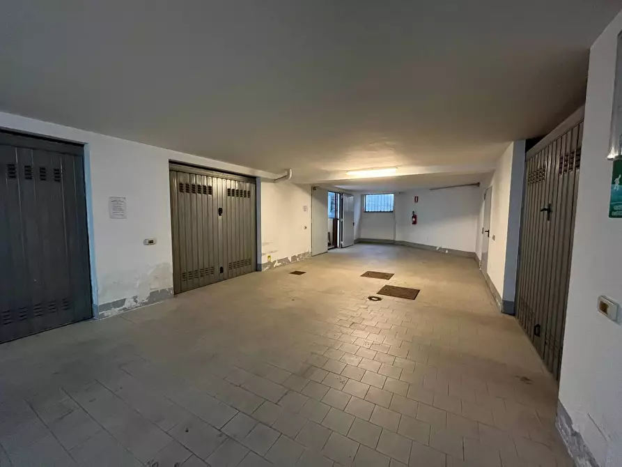 Immagine 7 di Box auto in vendita  in VIA CONTI RICCI a Vasto