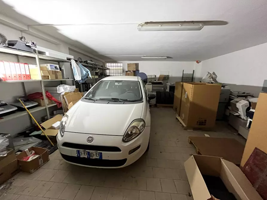 Immagine 2 di Box auto in vendita  in VIA CONTI RICCI a Vasto