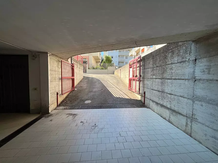 Immagine 8 di Box auto in vendita  in VIA CONTI RICCI a Vasto