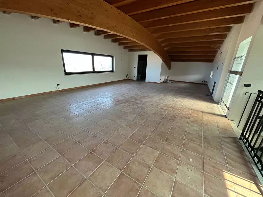 Immagine 20 di Villa in vendita  in VIA MONTEVECCHIO a Vasto