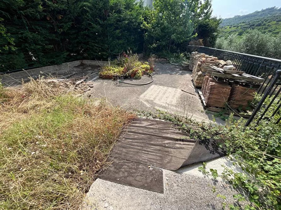 Immagine 30 di Villa in vendita  in VIA MONTEVECCHIO a Vasto