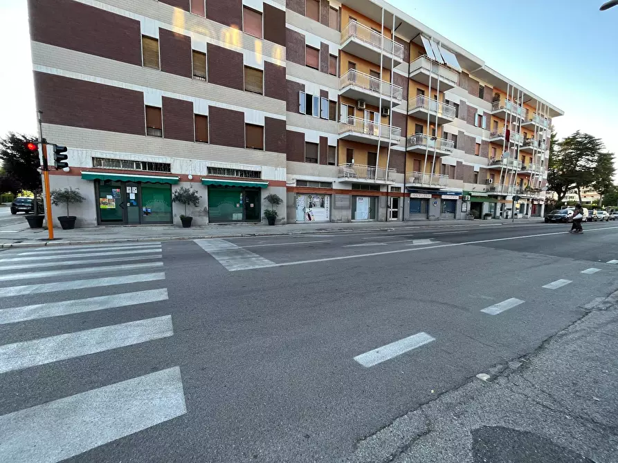 Immagine 10 di Locale commerciale in affitto  in VIA CICCARONE a Vasto