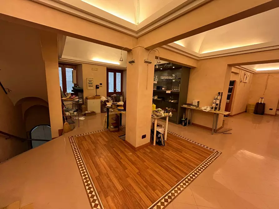 Immagine 2 di Locale commerciale in affitto  in VIA VESCOVADO a Vasto