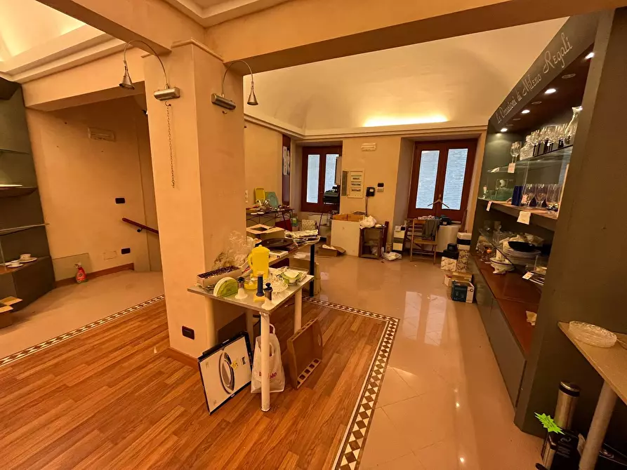 Immagine 5 di Locale commerciale in affitto  in VIA VESCOVADO a Vasto