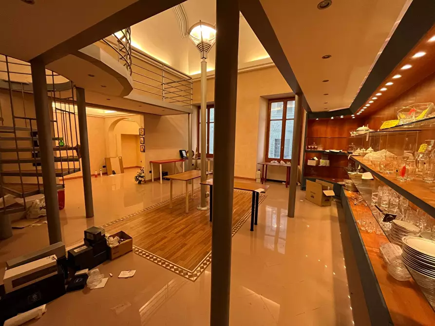 Immagine 3 di Locale commerciale in affitto  in VIA VESCOVADO a Vasto