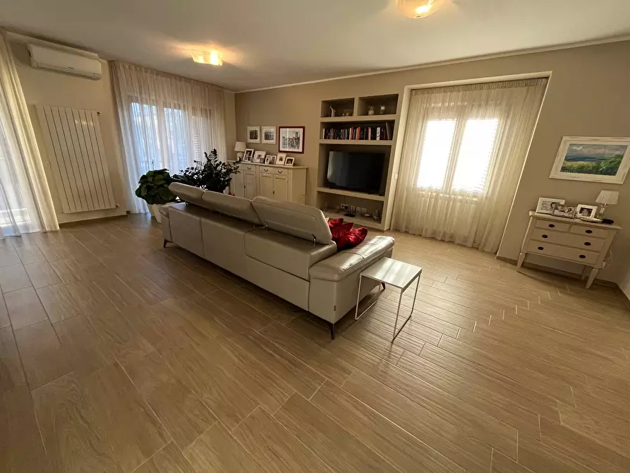 Immagine 3 di Villetta a schiera in vendita  in CORSO MAZZINI a Vasto