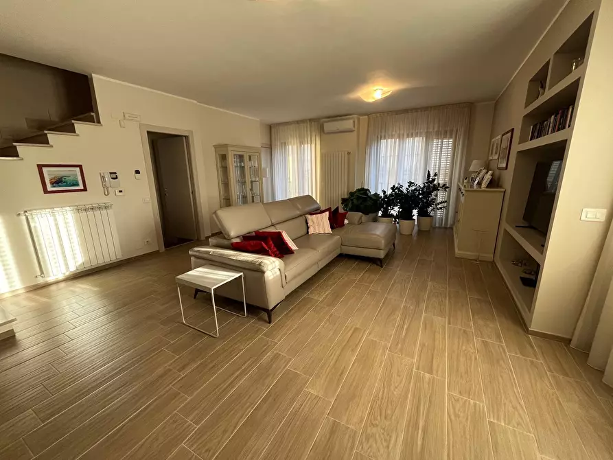 Immagine 2 di Villetta a schiera in vendita  in CORSO MAZZINI a Vasto